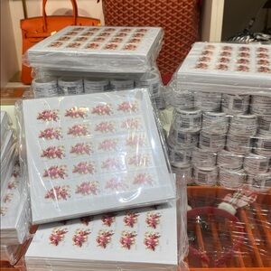 100 pages of permanent stamps * 20 pieces, totaling 2000 stamps